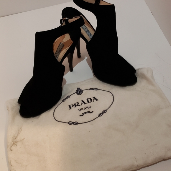 💙Prada suede heels black - Picture 4 of 6